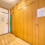 - Haus K, App 0keg11 *